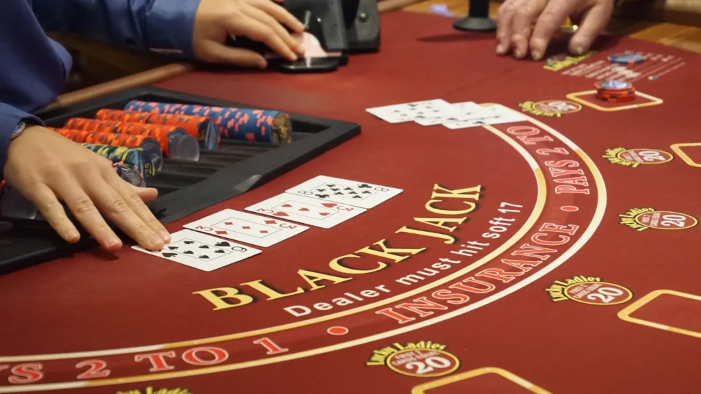 สูตรและ วิธีเล่นไพ่แบล็คแจ็คพื้นฐาน (Basic Strategy) ที่มือใหม่ควรจำให้ขึ้นใจ